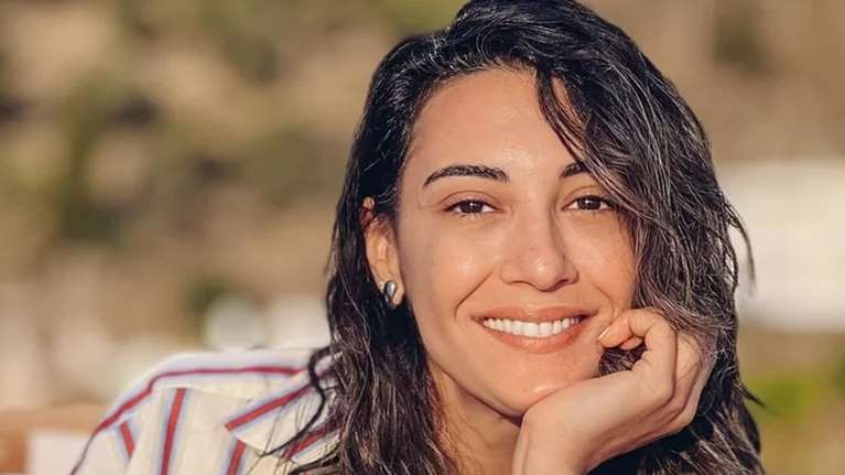 Ευγενία Σαμαρά: Υιοθέτησε την τάση των bare nails στο ταξίδι της στο Περού