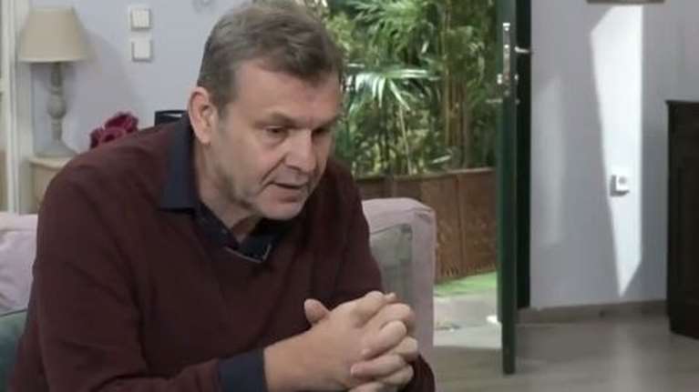 Γκλέτσος: "Σαφώς δεν είναι λύση αυτό που είπα για το γιαούρτωμα του πρωθυπουργού -  Είμαστε υπόδουλοι στη μητσοτακική νοοτροπία"