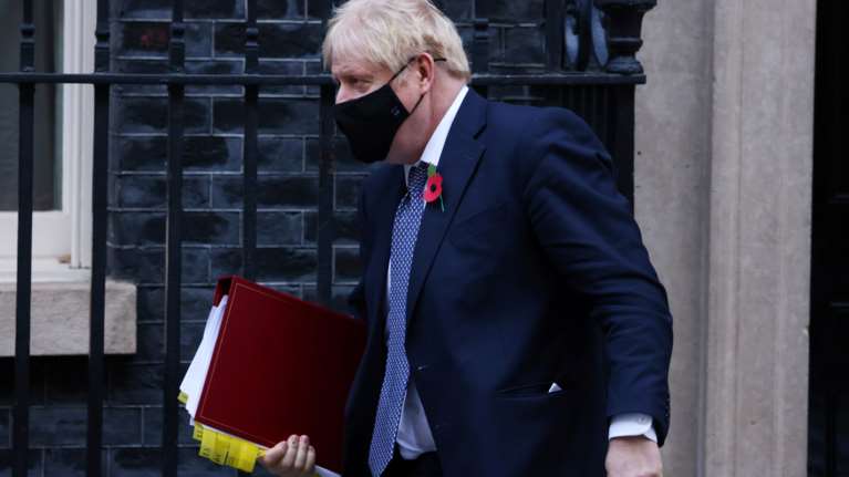 Βρετανία: Για να υπάρχει γαλοπούλα στο χριστουγεννιάτικο τραπέζι ο Τζόνσον χαλάρωσε την καραντίνα!