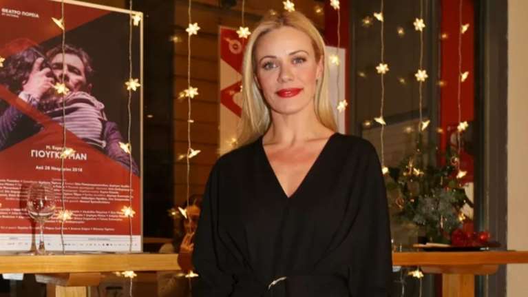 Ζέτα Μακρυπούλια: Φόρεσε τις παγιέτες όπως όλες οι Γαλλίδες fashionistas