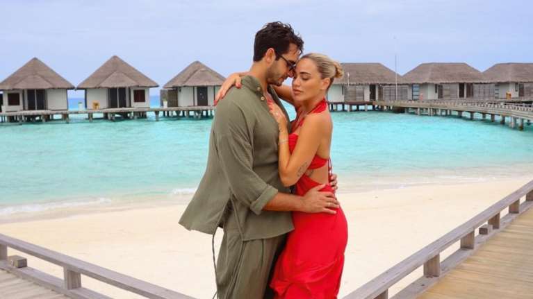 Κόνι Μεταξά | Η ερωτική εξομολόγηση στον σύζυγό της, Μάριο Καπότση &quot;Για να σε περιγράψω πρέπει να ζωγραφίσω έναν πρίγκιπα της Disney&quot;