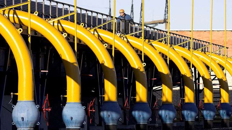 Μεγάλη βουτιά των τιμών σε πετρέλαιο και φυσικό αέριο