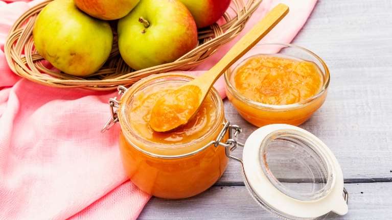 Φτιάχνουμε σπιτική μαρμελάδα μήλου για φανταστικό πρωινό - Έτοιμη σε 30 λεπτά!