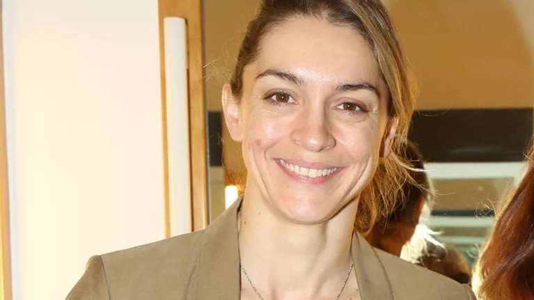 Γιούλικα Σκαφιδά: Φωτογραφίζει τον γιο της Άγγελο στο σπίτι της