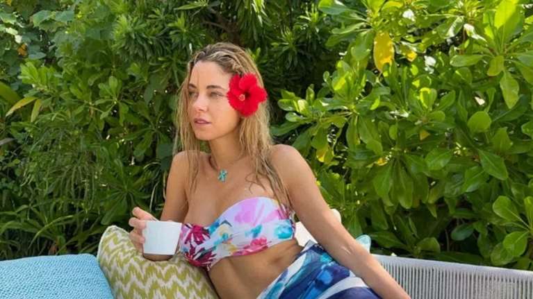 Το ονειρικό εξοχικό της Δούκισσας Νομικού στη Μύκονο - Η τεράστια πισίνα και η θέα στο Αιγαίο