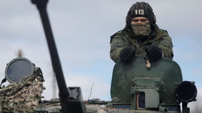 Ουκρανία - Σύμβουλος Ζελένσκι: Η προώθηση των ρωσικών στρατευμάτων καθυστερεί