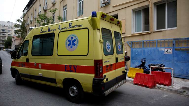 Τραγωδία στην Πειραιώς: Νεκρός 41χρονος οδηγός μηχανής που καρφώθηκε σε κολώνα