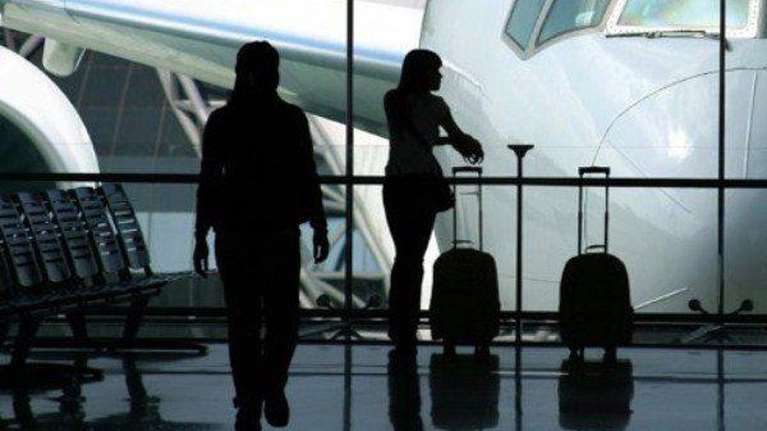 Απίστευτο: Γιαγιά παράτησε την εγγονή της σε αεροδρόμιο για να προλάβει την πτήση της