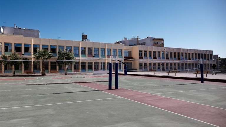 Αχαΐα: Στο νοσοκομείο με έντονους σπασμούς 13χρονος μαθητής - Έκανε χρήση κάνναβης μέσα στο σχολείο