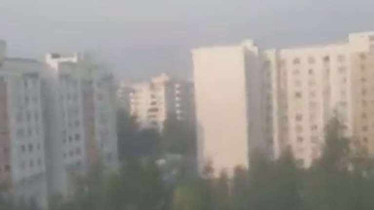 &quot;Πνίγεται&quot; η Μόσχα: Καύσωνας και καπνός από δασικές πυρκαγιές έχουν δημιουργήσει αποπνικτική ατμόσφαιρα [Βίντεο]