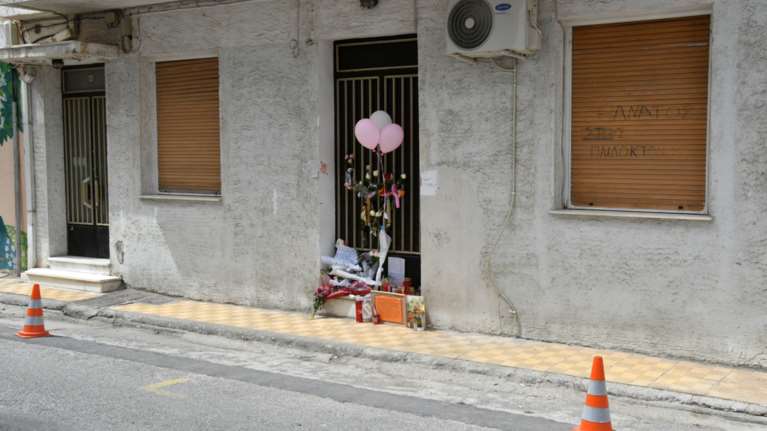 Πάτρα: Σάλος για την ξεχασμένη τσάντα με ζωγραφιές της Τζωρτζίνας - Ερωτήματα για την έρευνα