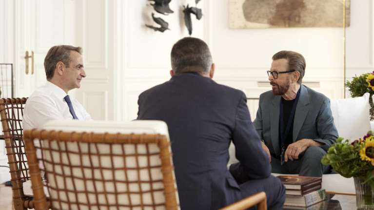 Συνάντηση Μητσοτάκη με τον Bjorn Ulvaeus των ABBA για τα πνευματικά δικαιώματα των μουσικών