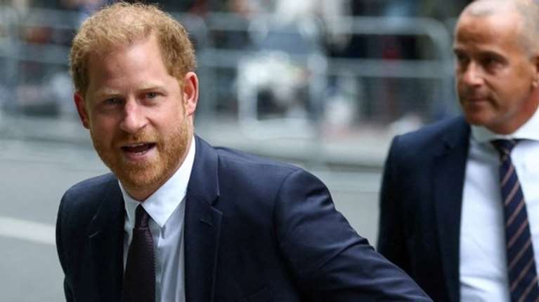 Η βασιλική οικογένεια ευχήθηκε στον Χάρι για τα 40α γενέθλιά του - Αναδημοσίευσαν την ανάρτηση Γουίλιαμ και Κέιτ [εικόνες]