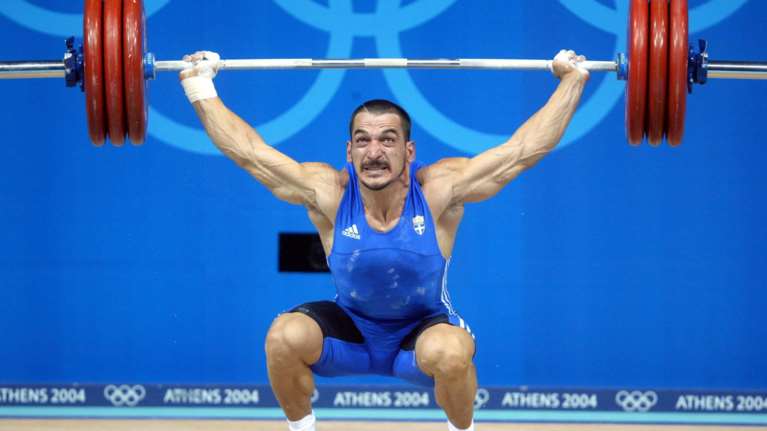 &quot;Ρίχνουν λάσπη για να πάρουν θέσεις&quot;: Ο Πύρρος Δήμας απαντά στην &quot;Dream Team&quot; της Άρσης Βαρών