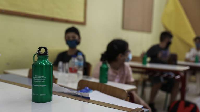 Βατόπουλος: Η βρετανική μετάλλαξη του κορονοϊού χτυπάει περισσότερο τα παιδιά- Τη νοτιοαφρικανική ίσως δεν την πιάνει το εμβόλιο