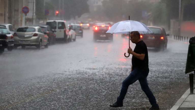 Φλώρινα: Η συνεχής βροχόπτωση έφερε προβλήματα στην υδροδότηση