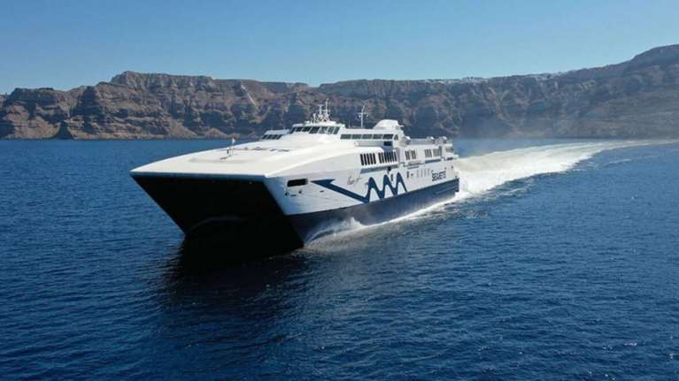 Μηχανική βλάβη στο καταμαράν &quot;Power Jet&quot; στο Hράκλειο - Απαγορεύτηκε ο απόπλους του