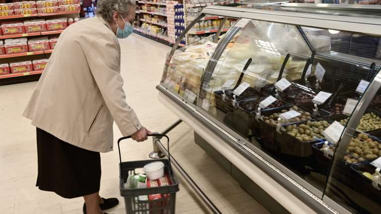 Σούπερ Μάρκετ: Μειώσεις από 5% μέχρι 24% στις τιμές 523 κωδικών - Έλεγχοι στην αγορά και εορταστικά καλάθια