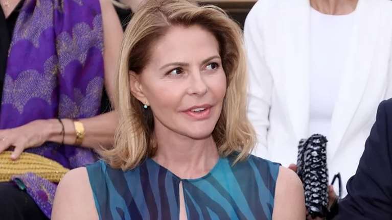 Η Τζένη Μπαλατσινού καλωσορίζει τον Οκτώβριο με μία φωτογραφία - καρτ ποστάλ