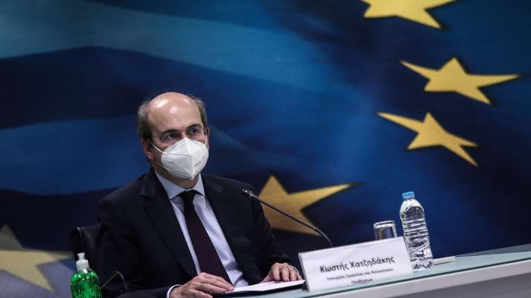 Αποκάλυψη Χατζηδάκη: Οι υπερωρίες θα &quot;συνδεθούν&quot; με το υπουργείο και θα ελέγχονται από το κινητό τηλέφωνο του εργαζόμενου