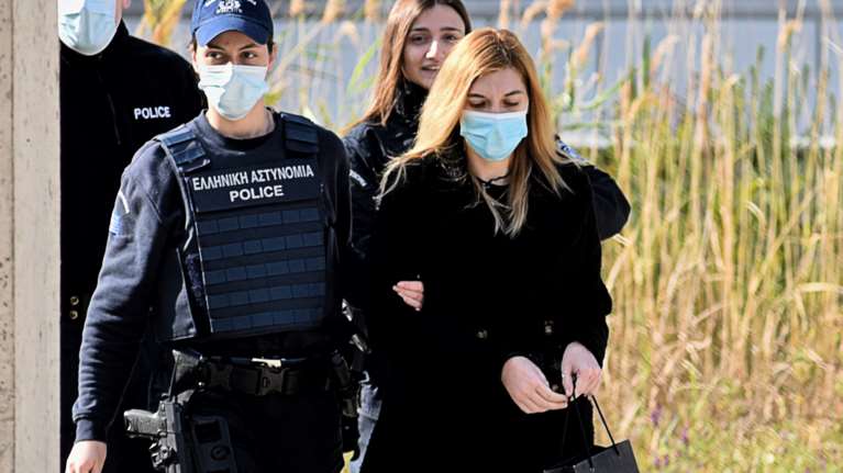 Ρούλα Πισπιρίγκου: Άυπνη και μόνη στο κελί για να μην της... επιτεθούν τη νύχτα - Το &quot;τέχνασμα&quot; για να μην τη δηλητηριάσουν