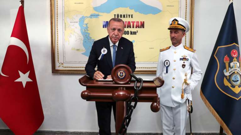 TAZ: Η Ελλάδα αντιμετωπίζει μία απομονωμένη Τουρκία που παραπαίει ανάμεσα στη Μόσχα και την Ουάσινγκτον