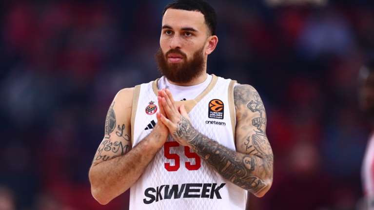 &quot;Πλησιάζει στον Ολυμπιακό ο Μάικ Τζέιμς&quot;: Ισπανικό δημοσίευμα ντύνει στα ερυθρόλευκα τον αμερικανό γκαρντ