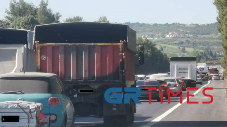 Σαν τη Χαλκιδική μετά το lockdown δεν... έχει: Σημειωτόν η πρώτη έξοδος, μεγάλο μποτιλιάρισμα [εικόνες - βίντεο]