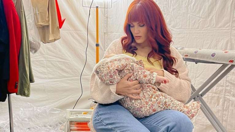 Μαίρη Συνατσάκη "Ο Ίαν Στρατής ήταν γεννημένος μπαμπάς" - Πώς αποφάσισσαν να ονομάσουν την κόρη του, Ολίβια