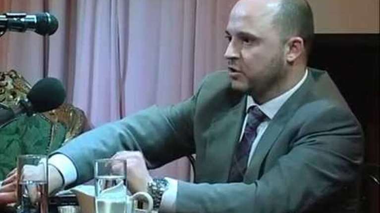 Σάλος για τον διορισμό συνεργάτη ναζιστικών εκδόσεων στη θέση του διοικητή δομής αιτούντων άσυλο στον Πύργο