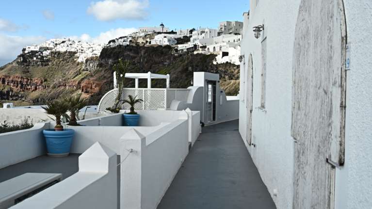 Καραστάθης για σεισμούς στις Κυκλάδες: "Υπάρχει κλιμακωτή πτώση" - Η απάντηση για άνοιγμα σχολείων και οικοδομικές εργασίες