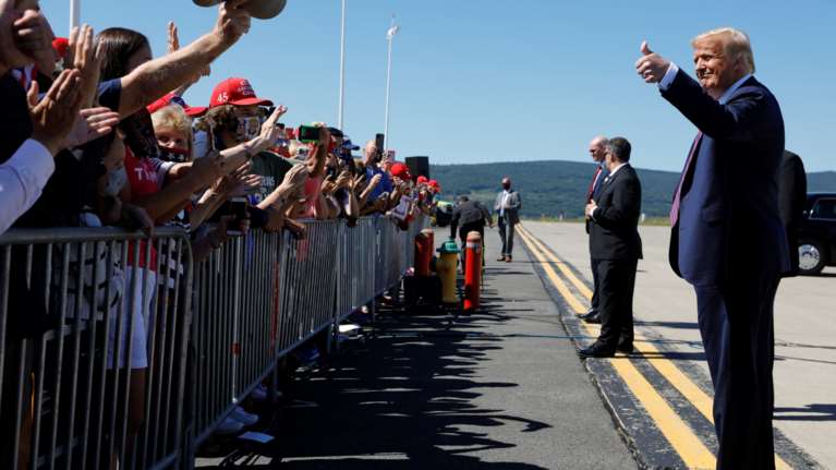 Παραλήρημα Τραμπ: Εφιάλτης ο Μπάιντεν, θέλουν να πάρουν τα όπλα μας - &quot;Θα φέρουν αναρχία και αιματοβαμμένα πεζοδρόμια&quot;