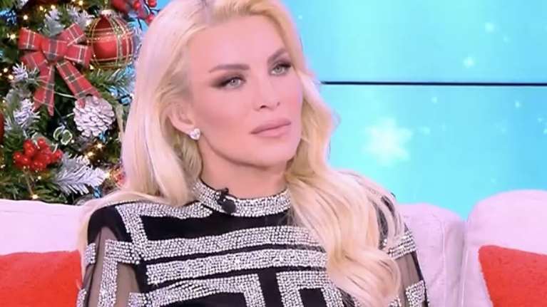 Το on air τηλεφώνημα που δέχθηκε η Κατερίνα Καινούργιου από τη μητέρα της - Τι συνέβη;