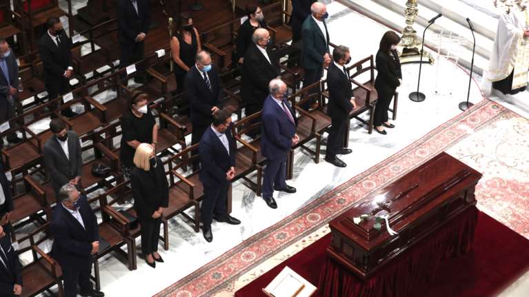 Μίκης Θεοδωράκης: Στο Γαλατά Χανίων Μητσοτάκης και Τσίπρας για την ταφή