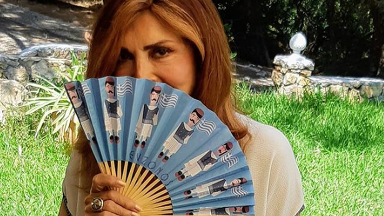 Το απίστευτο σώμα της Μιμής Ντενίση με μαγιό [Εικόνα]