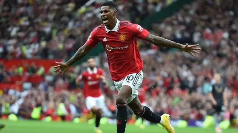 Ομόνοια-Μαν. Γιουνάιτεντ 2-3: Τη γλύτωσαν οι αλλαγές