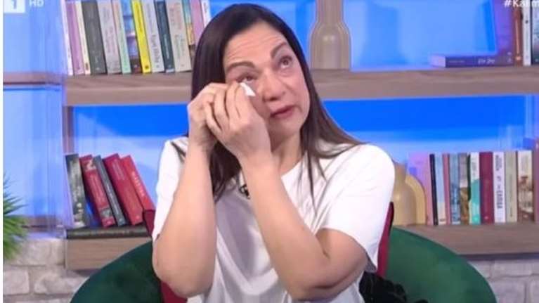 Ελένη Καρακάση - Δεν μπόρεσε να κρύψει τη συγκίνησή της: "Είμαι στη διαδικασία υιοθεσίας - Δεν ήθελα να το πω"