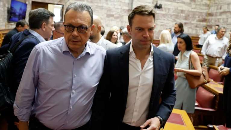 Σκληρή επίθεση Φάμελλου στον Κασσελάκη: Πάλι καλά που δεν είπε &quot;Γερούν γερά&quot; - Εδωσε τα διαπιστευτήριά του στον Μητσοτάκη