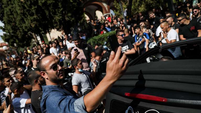 Mad Clip: Η απόλυτη ασέβεια στην κηδεία του - Τι αποκάλυψε ο εκνευρισμένος youtuber Aλέξανδρος Κοψιάλης