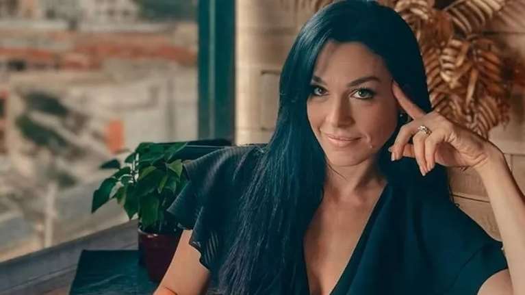 Ιωάννα Τριανταφυλλίδου: Έφτιαξε μελομακάρονα (για πρώτη φορά) - H σπάνια εικόνα από το σπίτι της