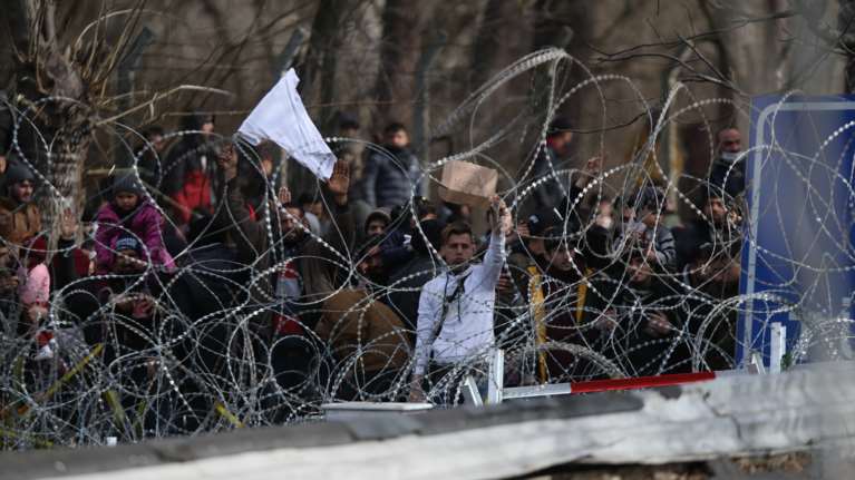 Ρωσική &quot;βόμβα&quot; για Τουρκία: Σπρώχνει 130.000 πρόσφυγες στην Ελλάδα - Τα 2/3 δεν είναι Σύροι