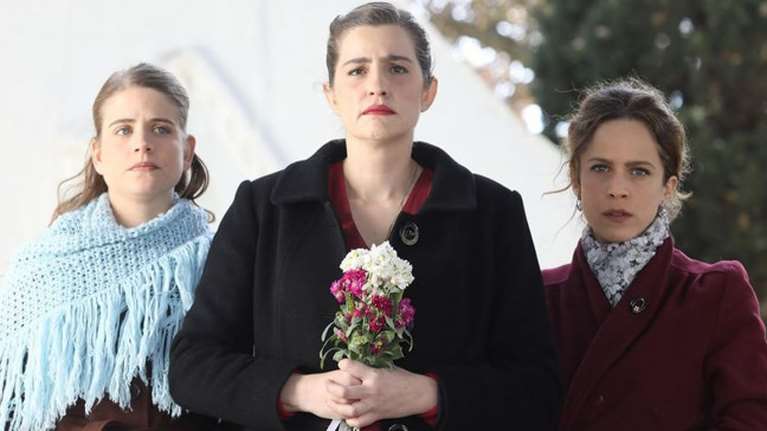 Αγριες Μέλισσες Spoiler: Αδοξο τέλος για ζευγάρι στο Διαφάνι, η νύχτα πάθους και η αποκάλυψη που συνταράσσει