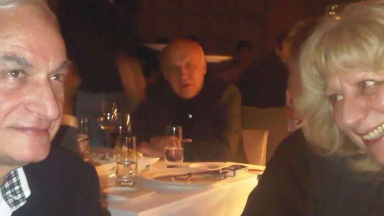 Μανώλης Μαυρομάτης: Ξεκίνησε η προσπάθεια αφύπνισής του, σε σταθερή κατάσταση η σύζυγός του