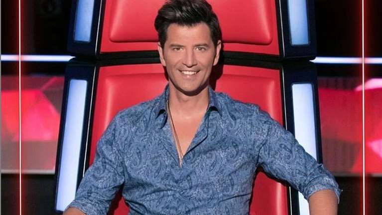 Πόσο μεγάλωσαν: Ο Σάκης Ρουβάς ποζάρει με τα δύο μεγαλύτερα παιδιά του, Αναστασία και Αλέξανδρο