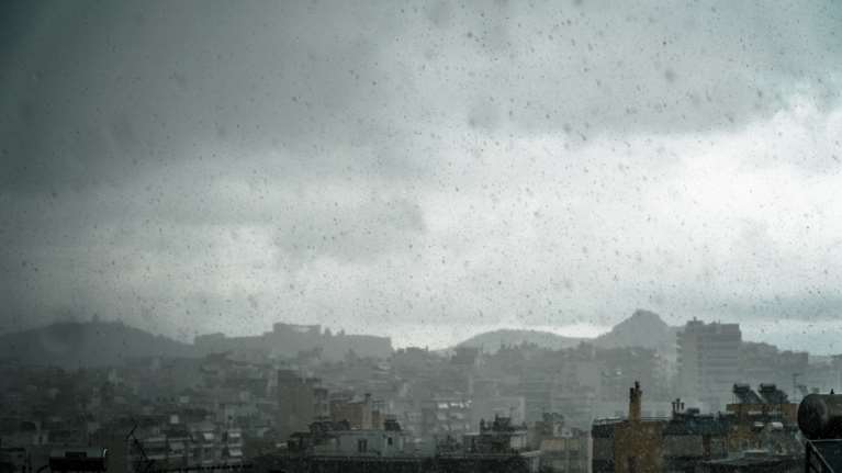 Ισχυρές καταιγίδες τις επόμενες ώρες - Ποιες περιοχές θα σαρώσει η κακοκαιρία [χάρτης]