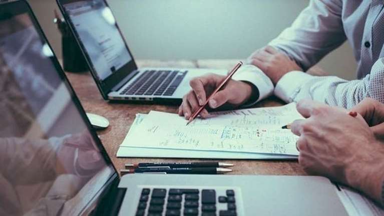 Πλασματικά έτη δυο ταχυτήτων για ασφαλισμένους σε δημόσιο και ιδιωτικό τομέα - Πώς θα τα αναγνωρίσετε