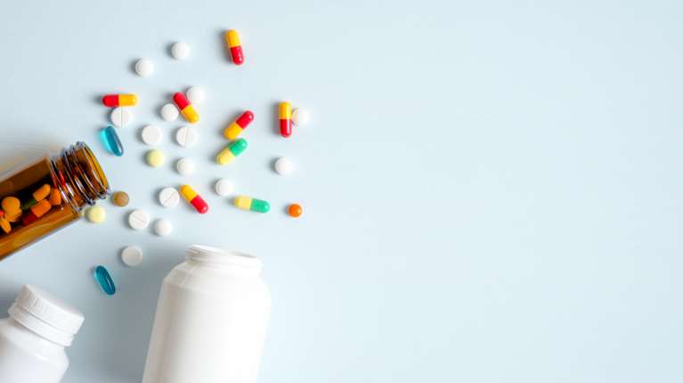 Παρενέργειες φαρμάκων: Ποια φάρμακα αυξάνουν τον κίνδυνο πτώσης;