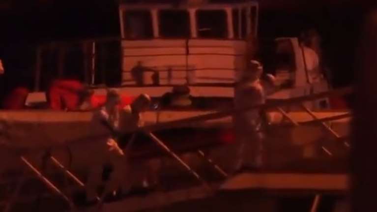 Φρίκη στην Ισπανία: Πλεούμενο με 24 νεκρούς μετανάστες ρυμουλκήθηκε στα Κανάρια Νησιά [βίντεο]