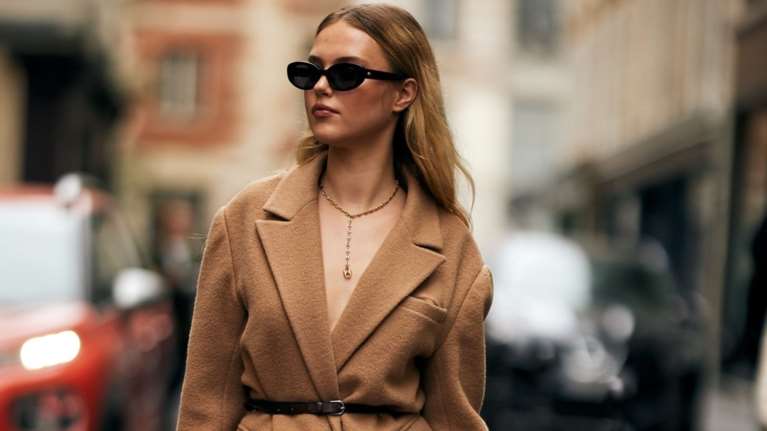 Τα 7 κομμάτια που έχουν πάντα στη φθινοπωρινή γκαρνταρόμπα τους οι Γαλλίδες