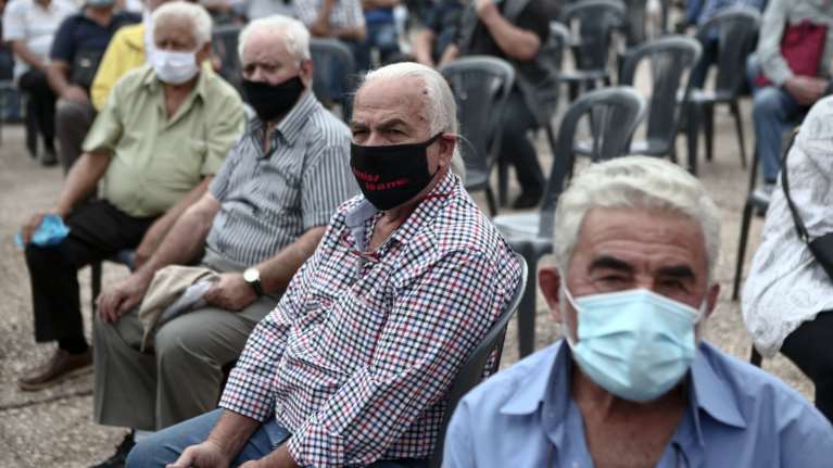 Τσακλόγλου: Κανένας συνταξιούχος χηρείας ή αναπηρίας δεν θα δει μείωση στη σύνταξή του